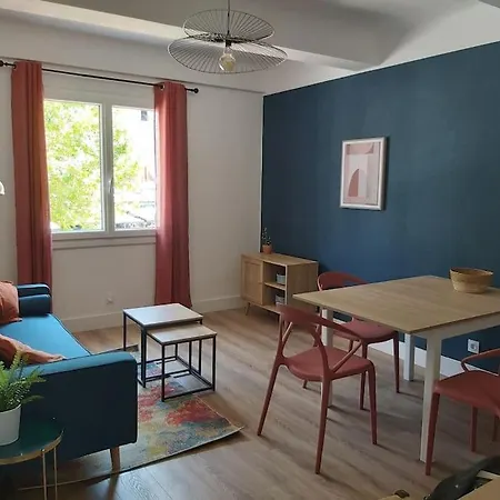 Superbe Au Coeur Du Village 乐普拉代